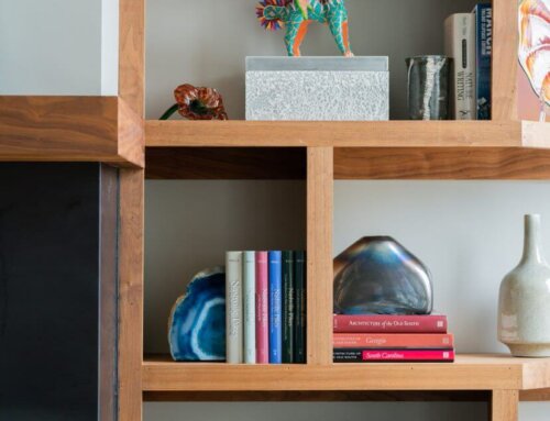 How to Style Your Bookshelves